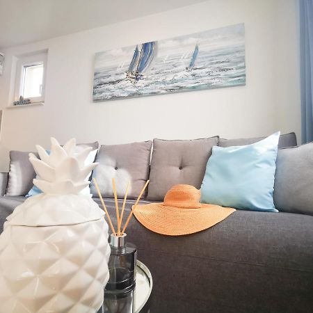 Rita Apartments - Sea-view apartment 2plus1 Tučepi Extérieur photo