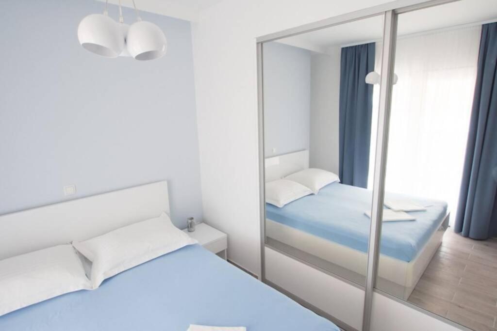 Rita Apartments - Sea-view apartment 2plus1 Tučepi Extérieur photo
